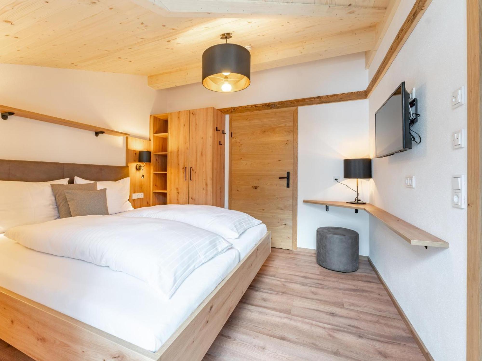 Falken Suites Top 7 Kaprun Exteriör bild
